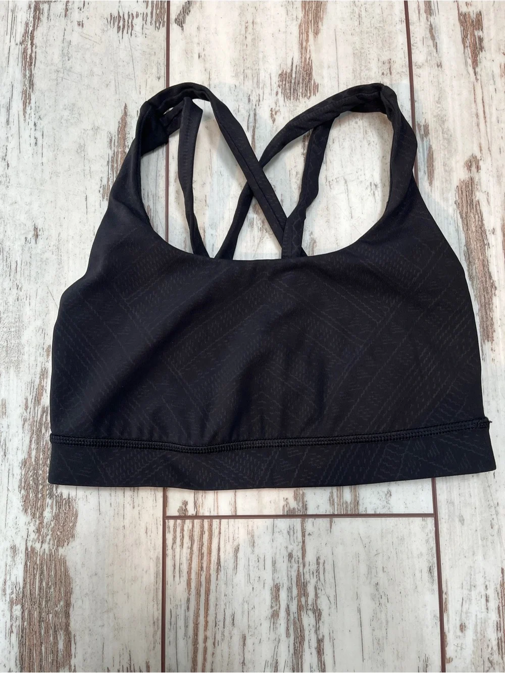 Lululemon Energy Bra Black Strappy Back Geometric Embossed Medium Support 4 - Picture 10 of 11